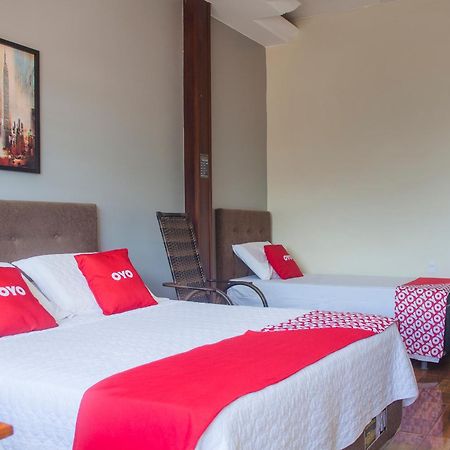 Oyo M&J Hotel Santo Antonio do Descoberto Ngoại thất bức ảnh
